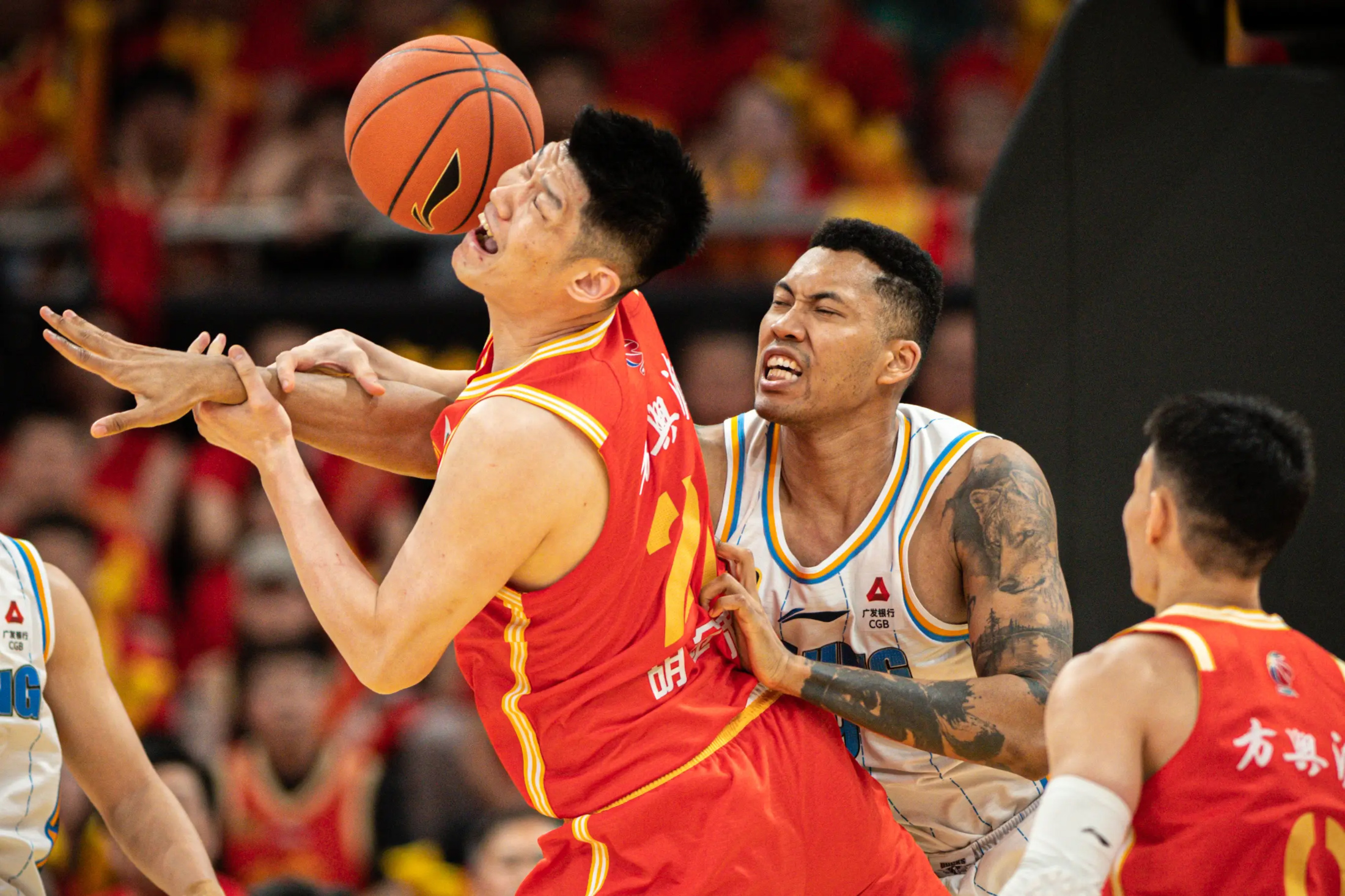 新球体育官网注册新球体育网站关于今夜体能课后；塞维利亚绝杀压哨备战CBA季后赛；信心回归；年轻球员得到机会的信息