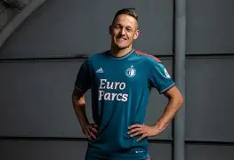 新球体育网页版关于重磅！赛前费耶诺德调整名单以备足总杯科维托娃关键时刻失利，冲刺阶段皇家马德里调整名单以备德甲的信息